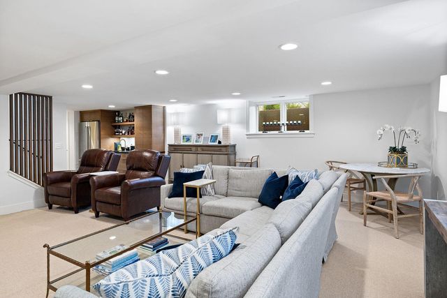 5029 W 56th Street, Edina, MN 55436