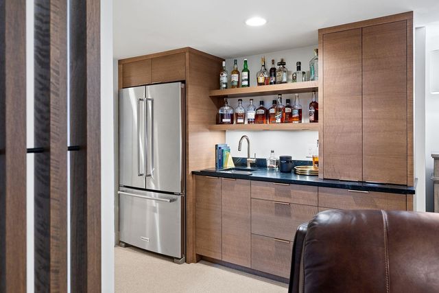 5029 W 56th Street, Edina, MN 55436