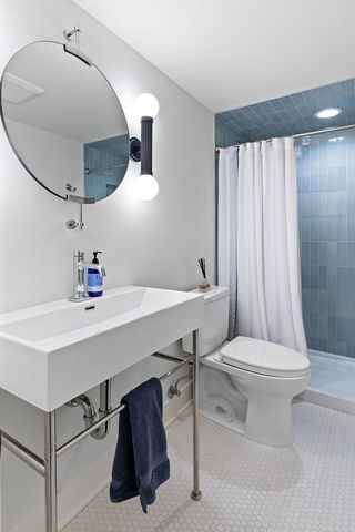 5029 W 56th Street, Edina, MN 55436