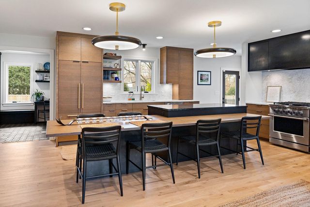 5029 W 56th Street, Edina, MN 55436