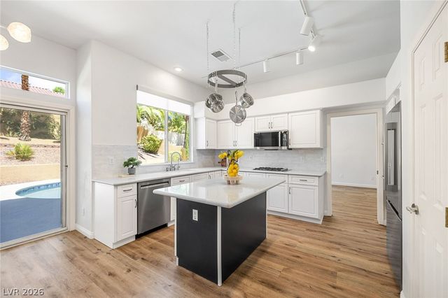 2021 Waterbury Lane, Las Vegas, NV 89134