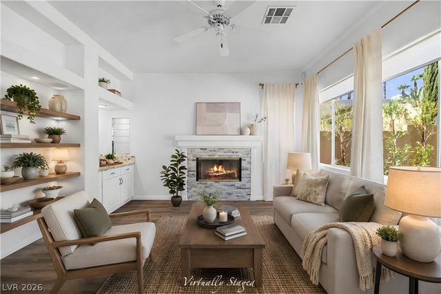 2021 Waterbury Lane, Las Vegas, NV 89134