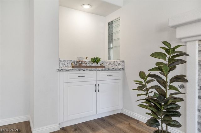 2021 Waterbury Lane, Las Vegas, NV 89134