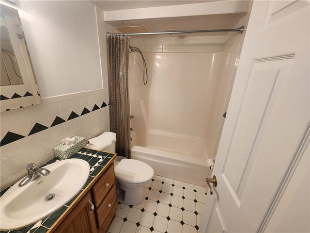 7 Hiland Valley Drive 705, Ross Twp, PA 15229