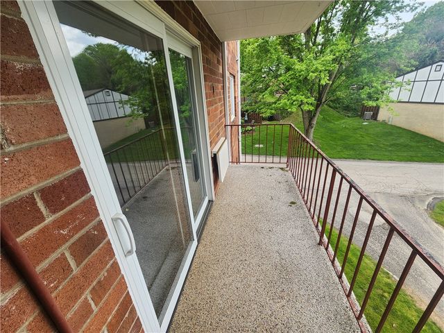 7 Hiland Valley Drive 705, Ross Twp, PA 15229