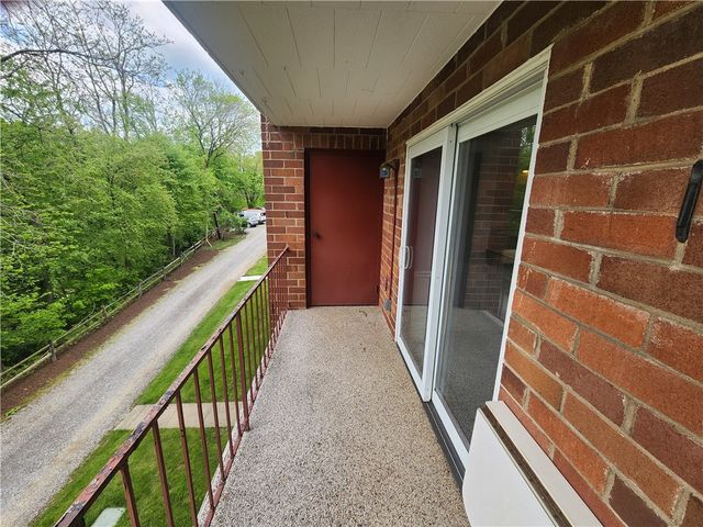 7 Hiland Valley Drive 705, Ross Twp, PA 15229