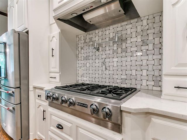 1615 Manchester Avenue, Edmond, OK 73034