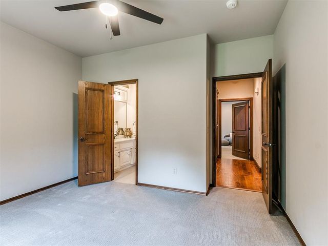 1615 Manchester Avenue, Edmond, OK 73034