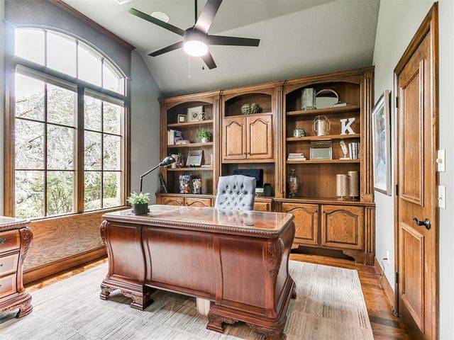 1615 Manchester Avenue, Edmond, OK 73034