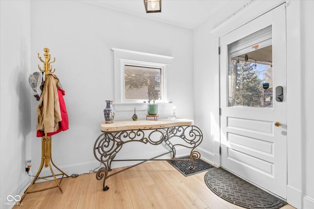 935 N Tacoma Avenue, Indianapolis, IN 46201