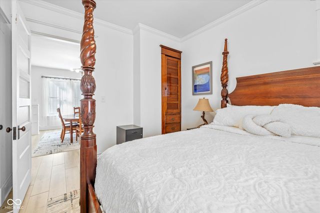 935 N Tacoma Avenue, Indianapolis, IN 46201