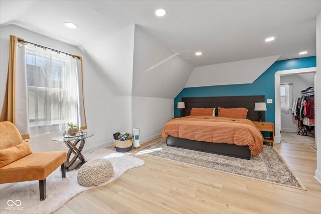 935 N Tacoma Avenue, Indianapolis, IN 46201