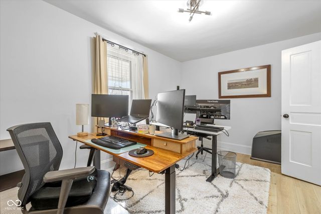 935 N Tacoma Avenue, Indianapolis, IN 46201