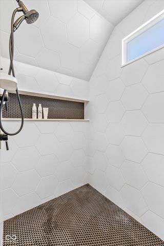 935 N Tacoma Avenue, Indianapolis, IN 46201