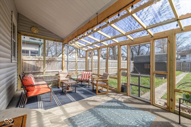 935 N Tacoma Avenue, Indianapolis, IN 46201