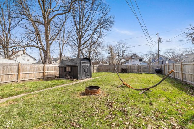 935 N Tacoma Avenue, Indianapolis, IN 46201