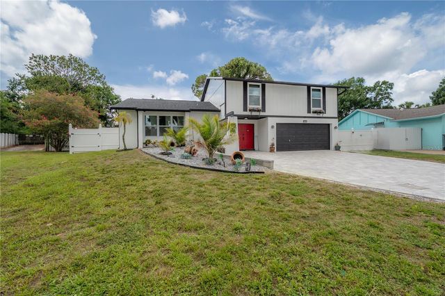 7312 NOVA CIRCLE, Tampa, FL 33634