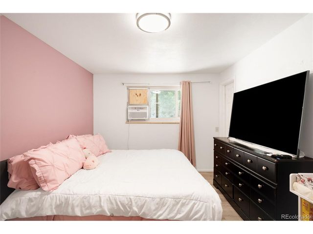 4661 Dixon Dr, Westminster, CO 80031