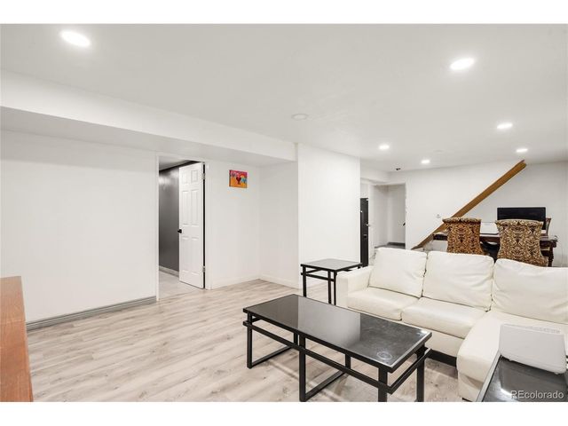 4661 Dixon Dr, Westminster, CO 80031