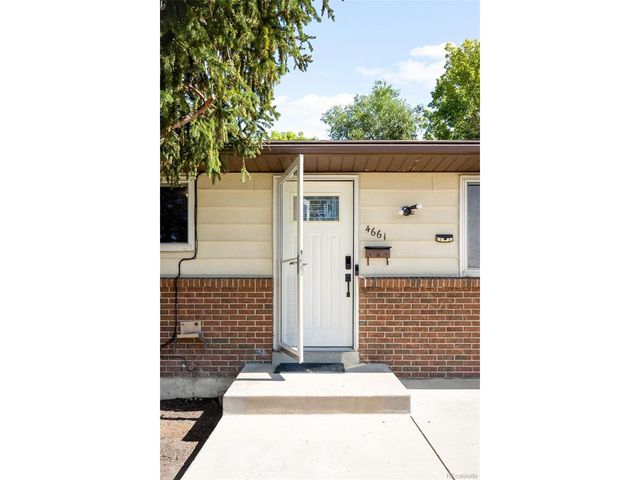 4661 Dixon Dr, Westminster, CO 80031