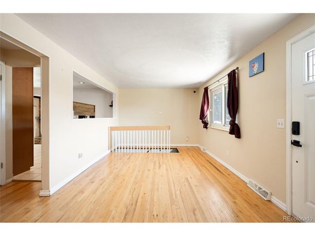 4661 Dixon Dr, Westminster, CO 80031