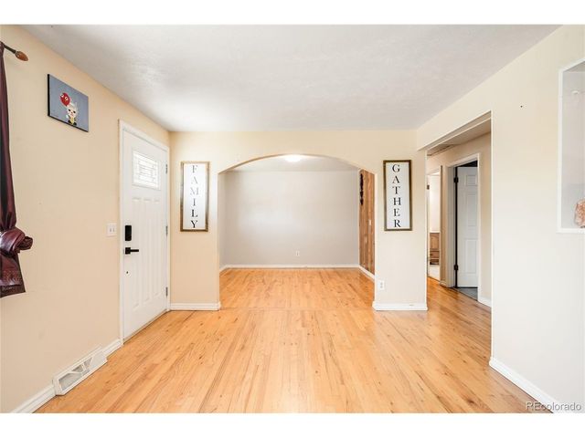 4661 Dixon Dr, Westminster, CO 80031