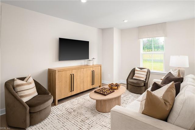 210 Miriam DR W, Moyock, NC 27958