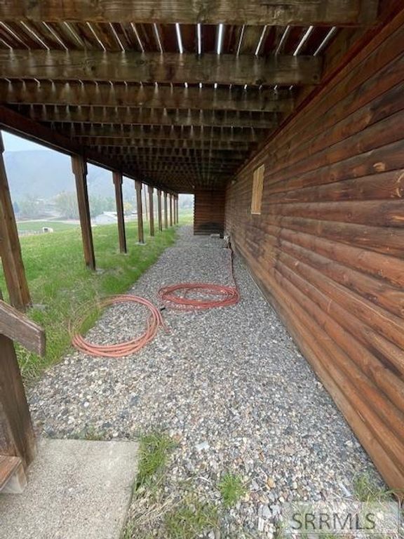Image 6 of property listing at 14 Elk Ridge Lane, North Fork, ID 83466