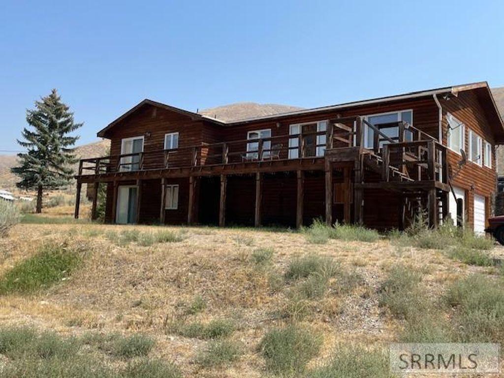 Image 20 of property listing at 14 Elk Ridge Lane, North Fork, ID 83466