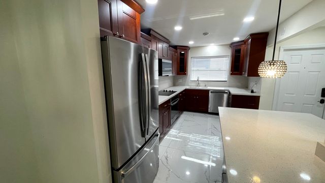 9110 Orchid Tree Lane 138, Pembroke Pines, FL 33024