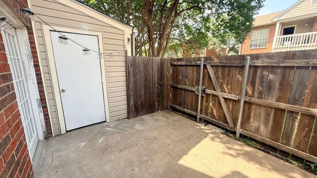 228 Samuel Boulevard 6, Coppell, TX 75019