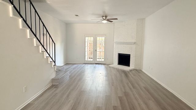 228 Samuel Boulevard 6, Coppell, TX 75019