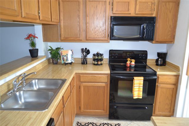228 Samuel Boulevard 6, Coppell, TX 75019