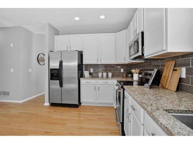 2254 Broadleaf Loop, Castle Rock, CO 80109