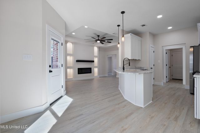 1781 Granhurst Drive, Gautier, MS 39553