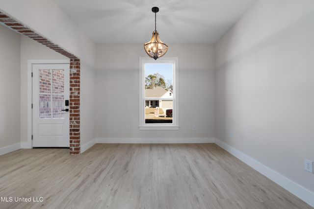 1781 Granhurst Drive, Gautier, MS 39553