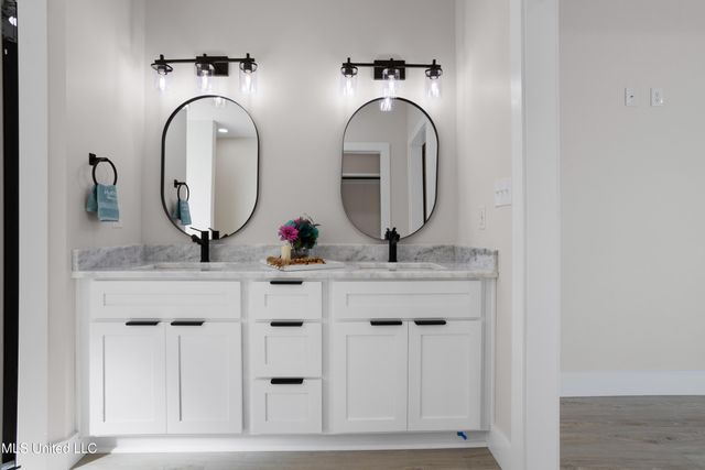 1781 Granhurst Drive, Gautier, MS 39553