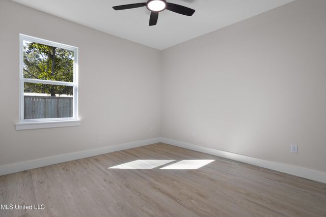 1781 Granhurst Drive, Gautier, MS 39553