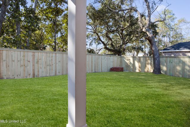 1781 Granhurst Drive, Gautier, MS 39553