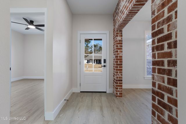 1781 Granhurst Drive, Gautier, MS 39553