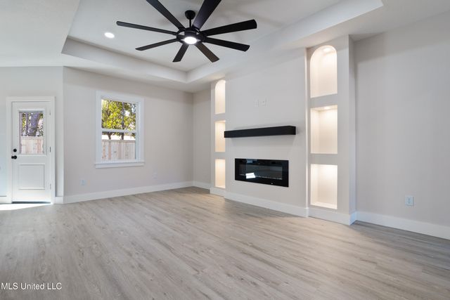 1781 Granhurst Drive, Gautier, MS 39553