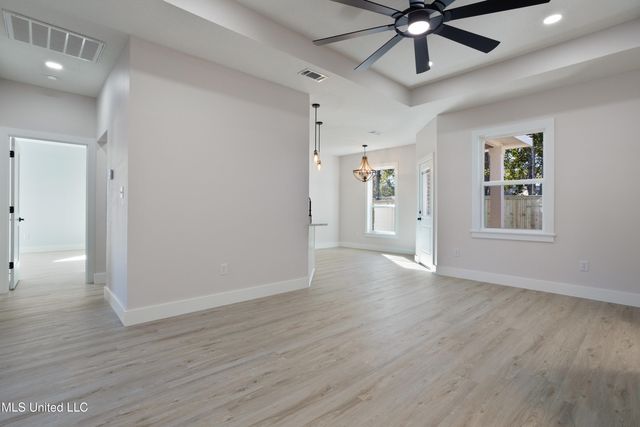 1781 Granhurst Drive, Gautier, MS 39553