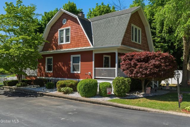 74 N Hudson Street, Schaghticoke, NY 12118