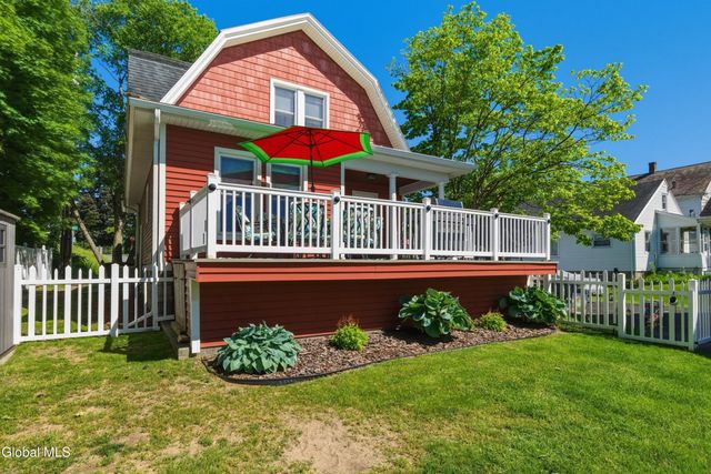74 N Hudson Street, Schaghticoke, NY 12118