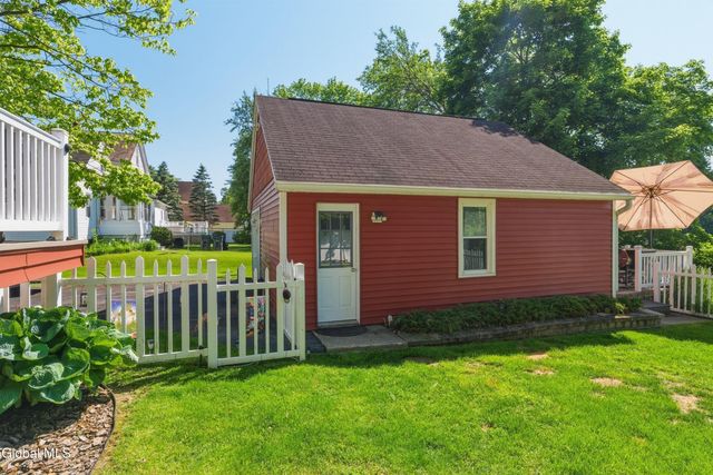 74 N Hudson Street, Schaghticoke, NY 12118