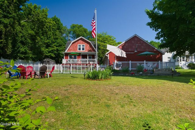 74 N Hudson Street, Schaghticoke, NY 12118
