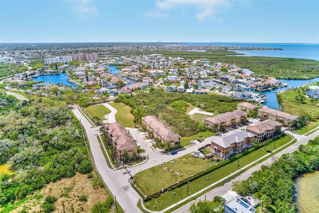 Image 82 of property listing at 6518 SAND SHORE LANE, New Port Richey, FL 34652