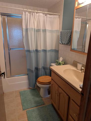 1424 Woodbridge Road 2H, Joliet, IL 60436