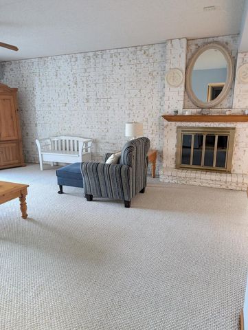 1424 Woodbridge Road 2H, Joliet, IL 60436
