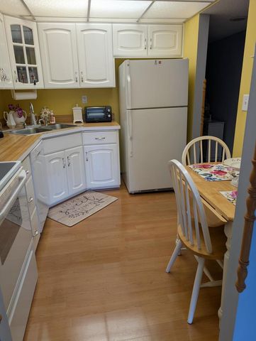1424 Woodbridge Road 2H, Joliet, IL 60436